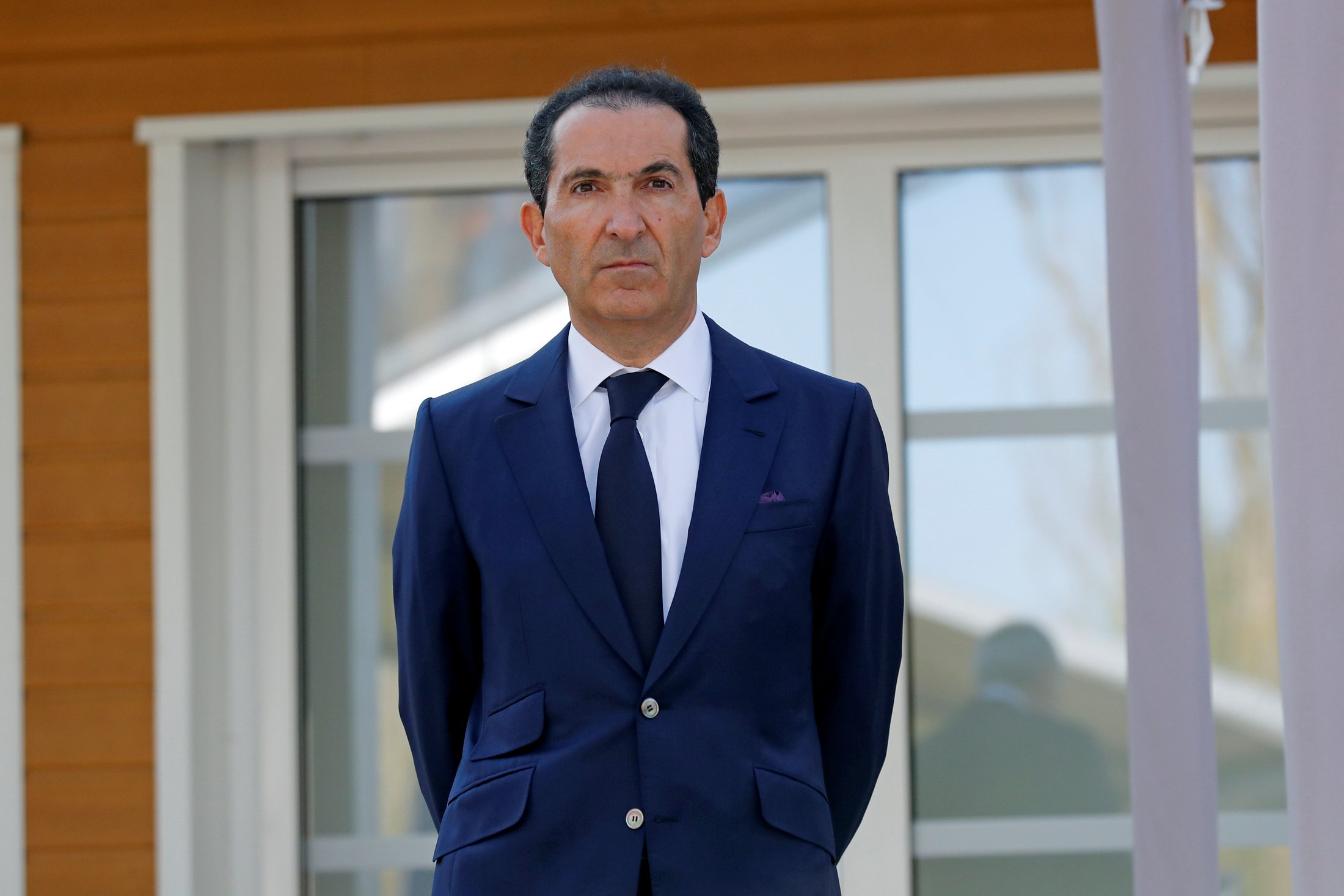 les-strategies-de-patrick-drahi-pour-vendre-sfr-au-meilleur-prix