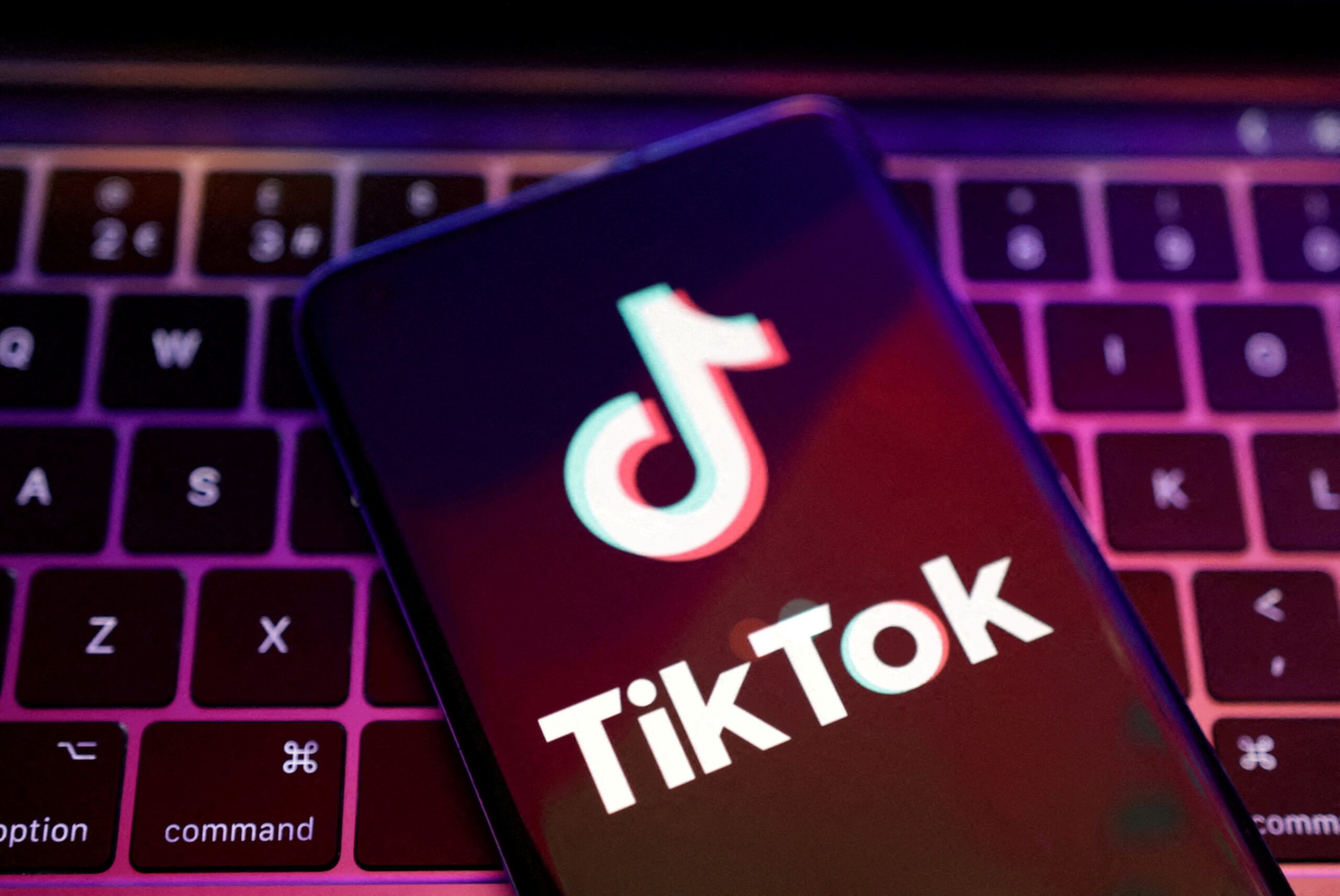 tiktok,-la-nouvelle-bete-noire-des-operateurs-telecoms