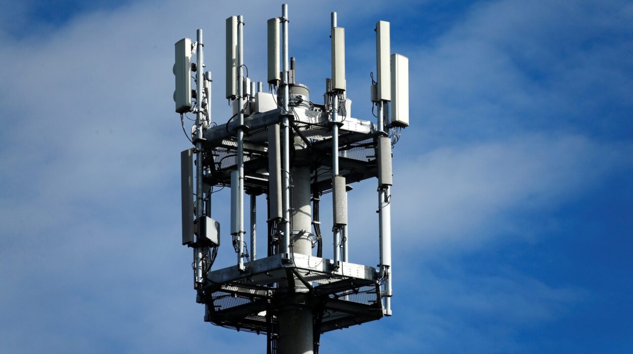 phoenix-tower-international-favori-pour-racheter-les-tours-de-bouygues-telecom-et-sfr